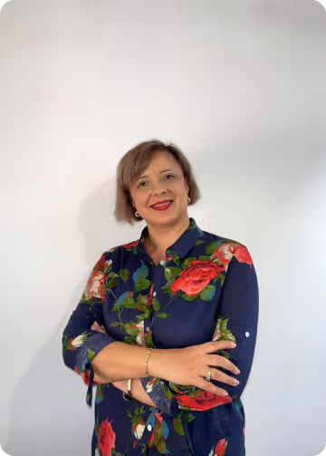 photo of alina used on the website. she is wearing a black shirt 